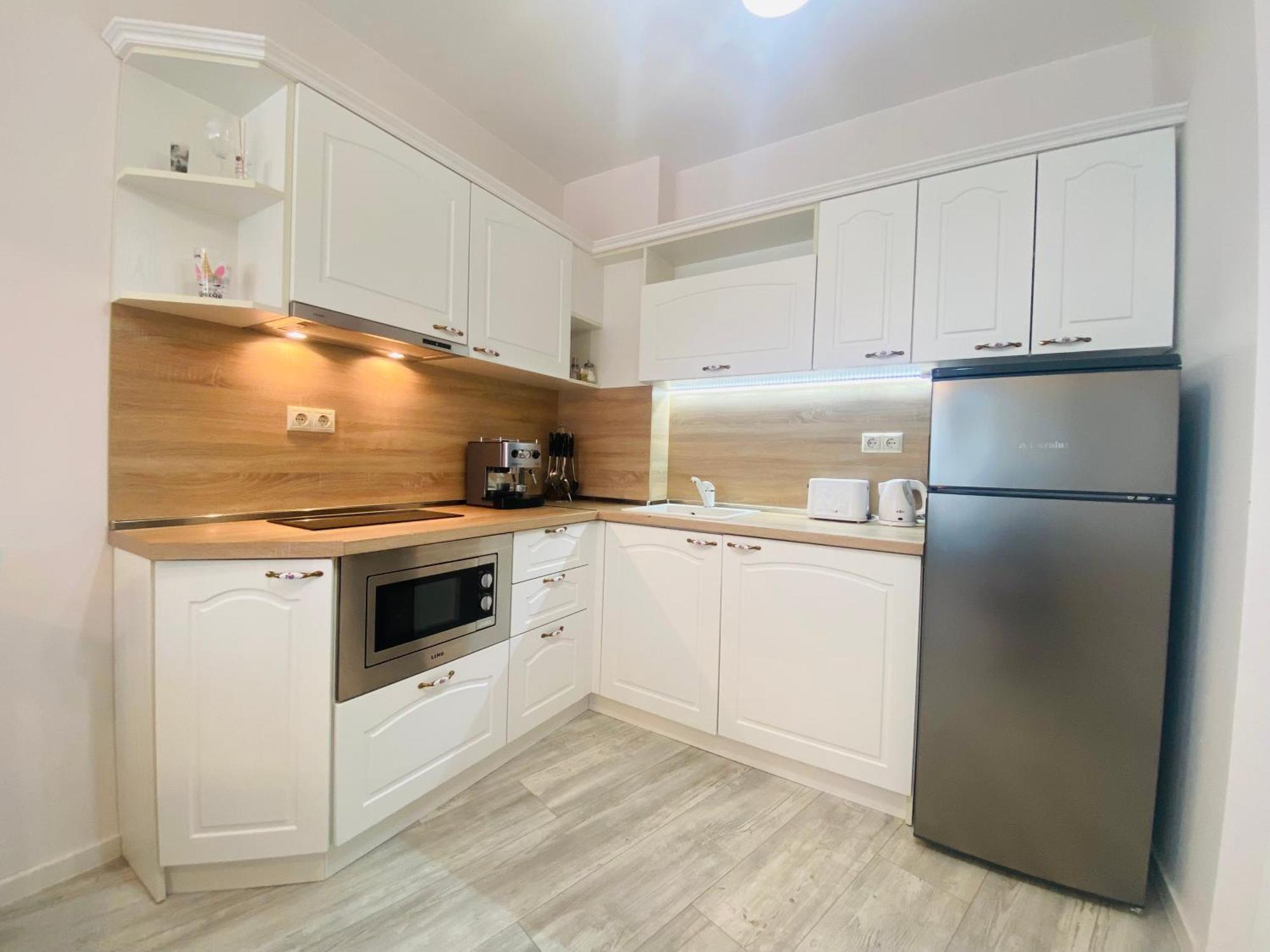 1Bd Ap In La Mer Complex Private Beach And Pool Golden Sands Εξωτερικό φωτογραφία